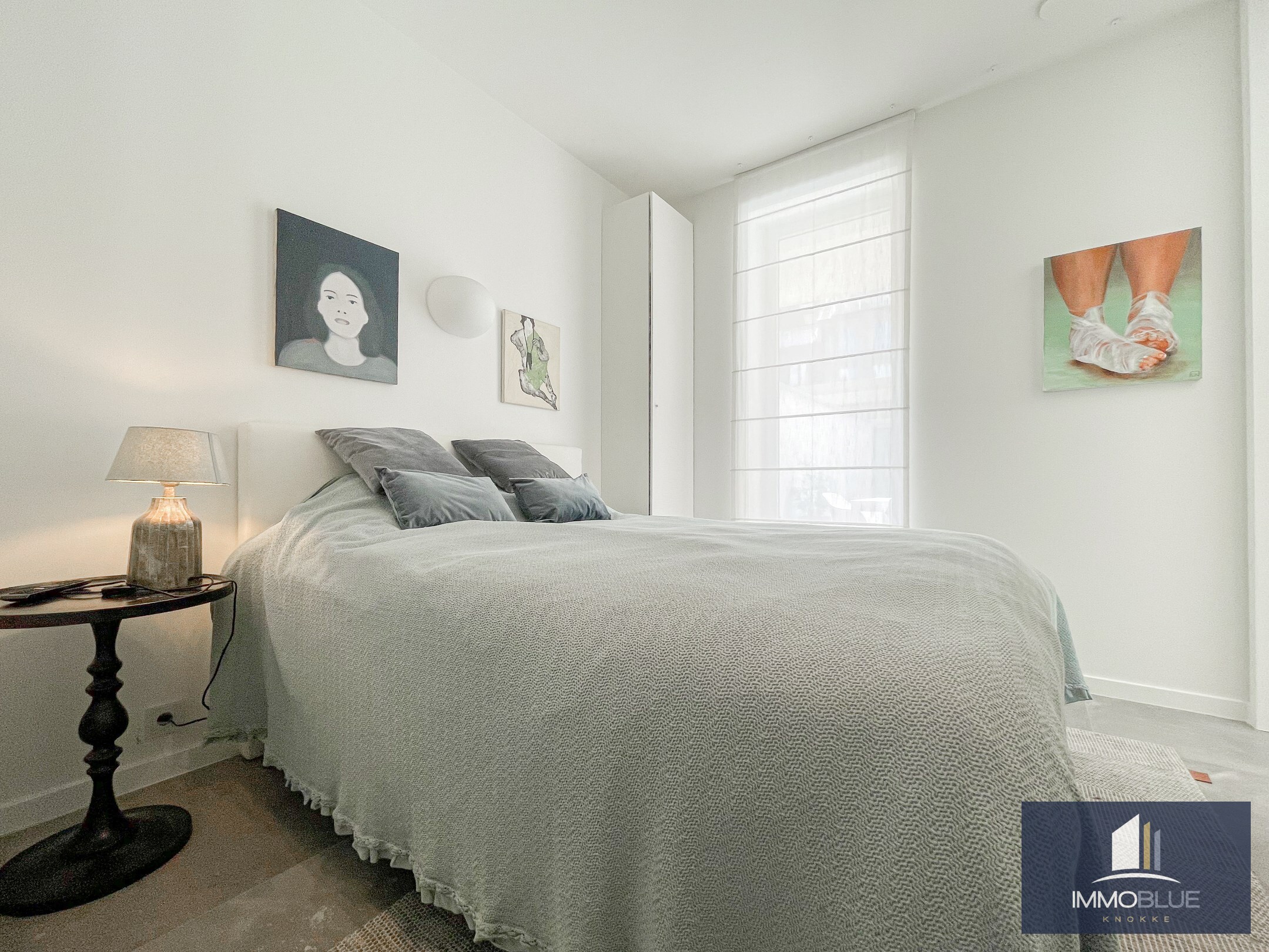 Subliem, luxueus tuinappartement met dubbele garage, rustig gelegen in een standingvolle residentie. 