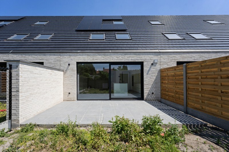 Nieuwbouwwoning met 3 slaapkamers en E-peil 10 te Veurne 