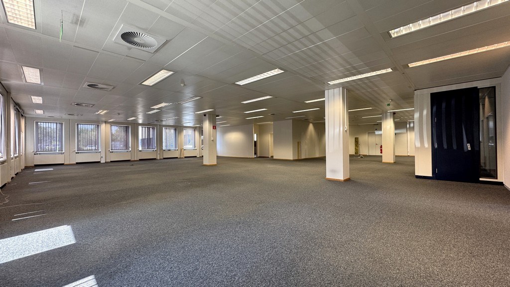 Instapklare kantoren te huur vlakbij E19 in Kontich