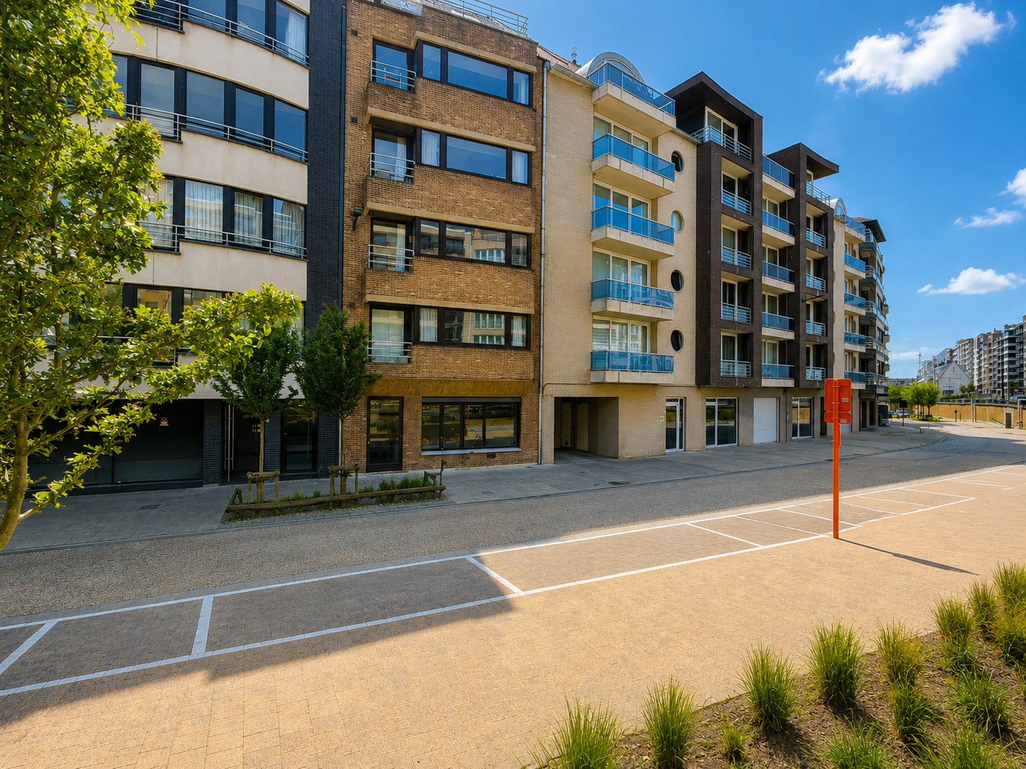 Instapklaar 2-slaapkamerappartement op wandelafstand van zee 