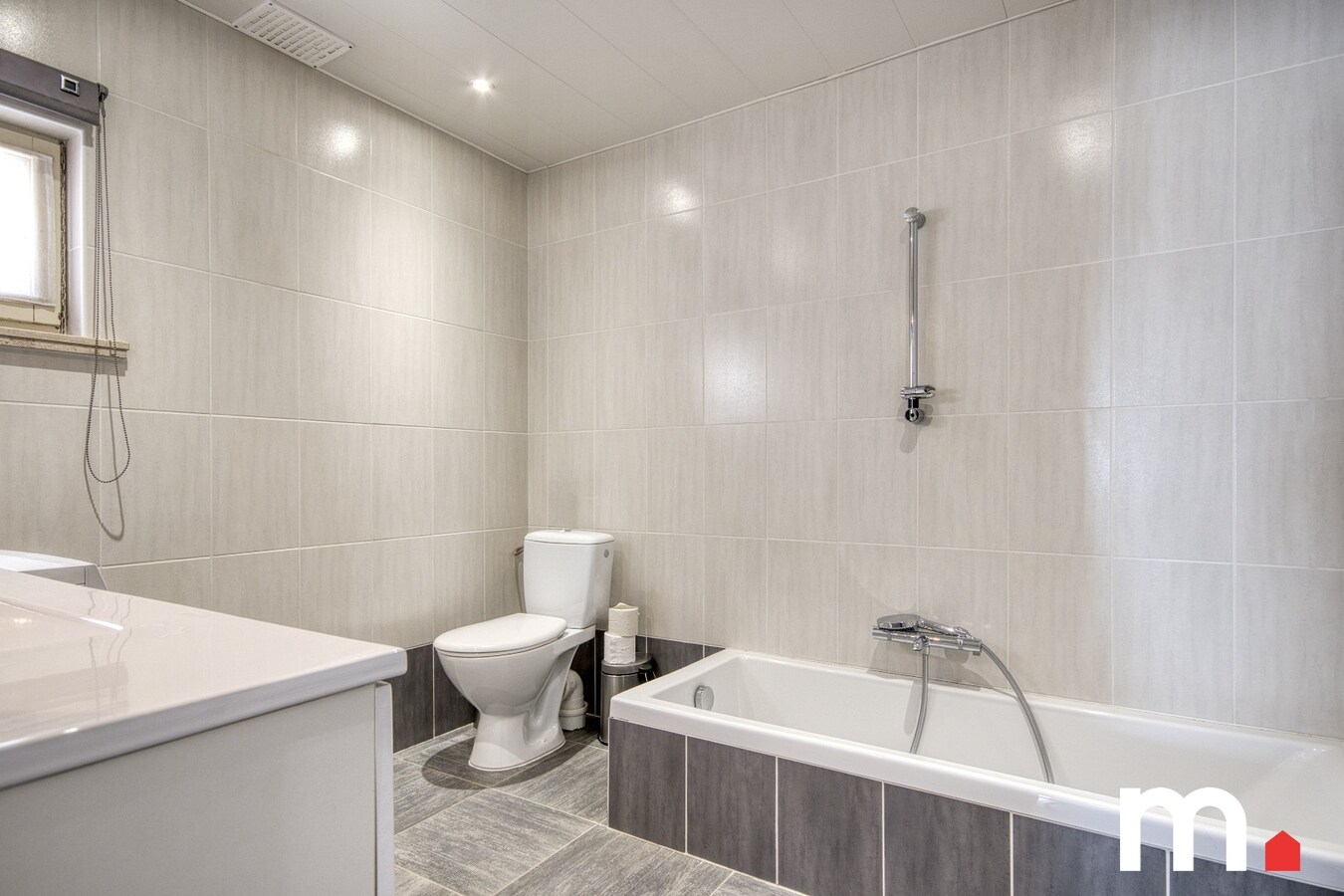 Woning te Lauwe nabij het centrum met uitweg! 