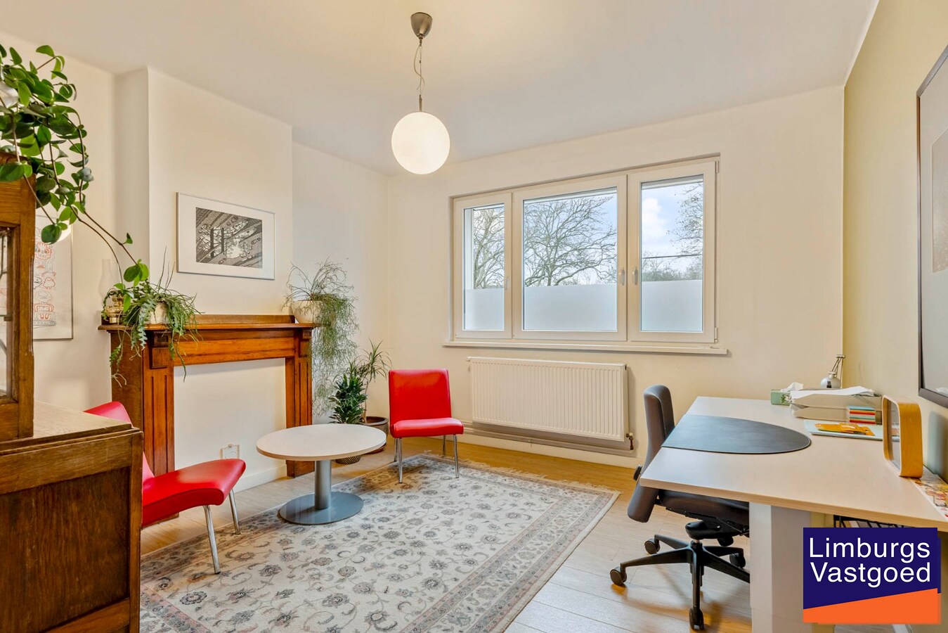 Woonhuis met  praktijkruimte te Waterschei, op een perceel van 6a80ca te Genk 