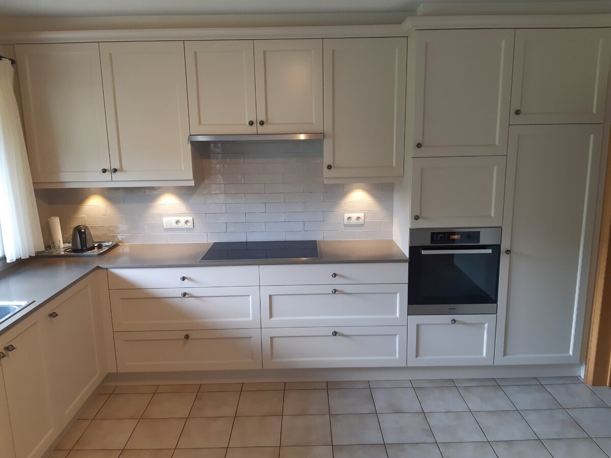 Goed gelegen woning met terras en tuintje. 