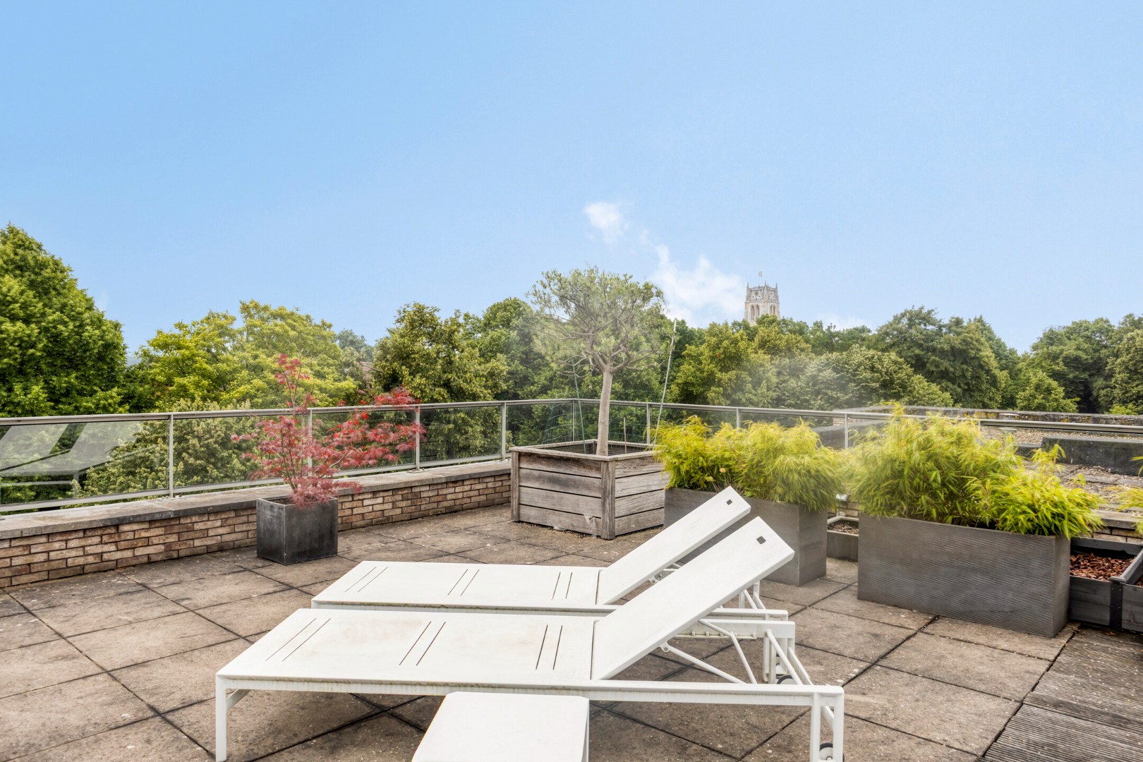 Terras met zicht op Basiliek