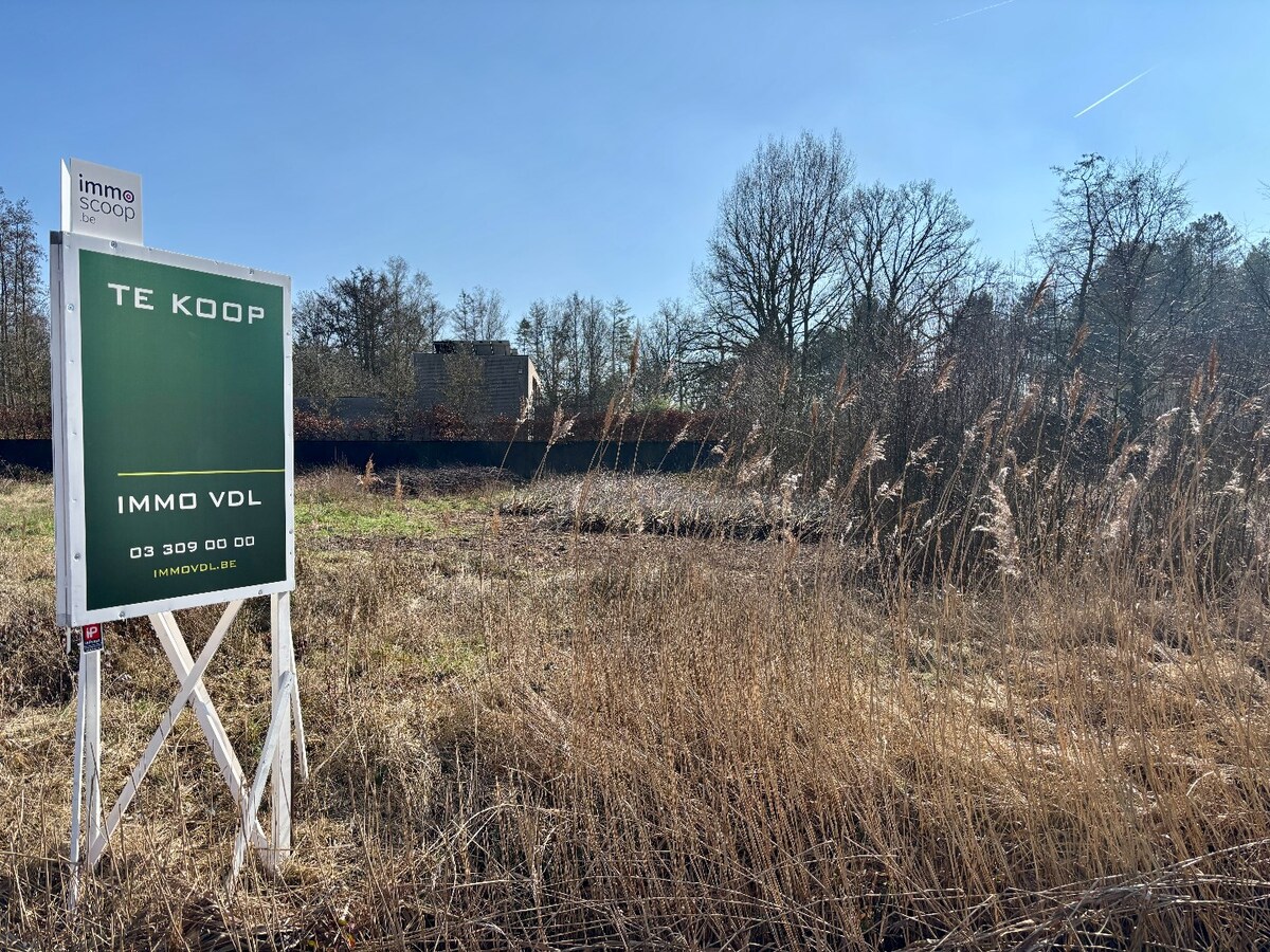 Projectgrond voor een totaal van 2.300 m² op een zichtlocatie te Schilde 
