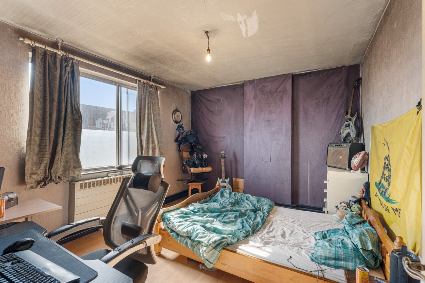 Halfvrijstaande woning op een perceel van 17a30ca met grote werkplaats van maar liefst 110 vierkante meter! 