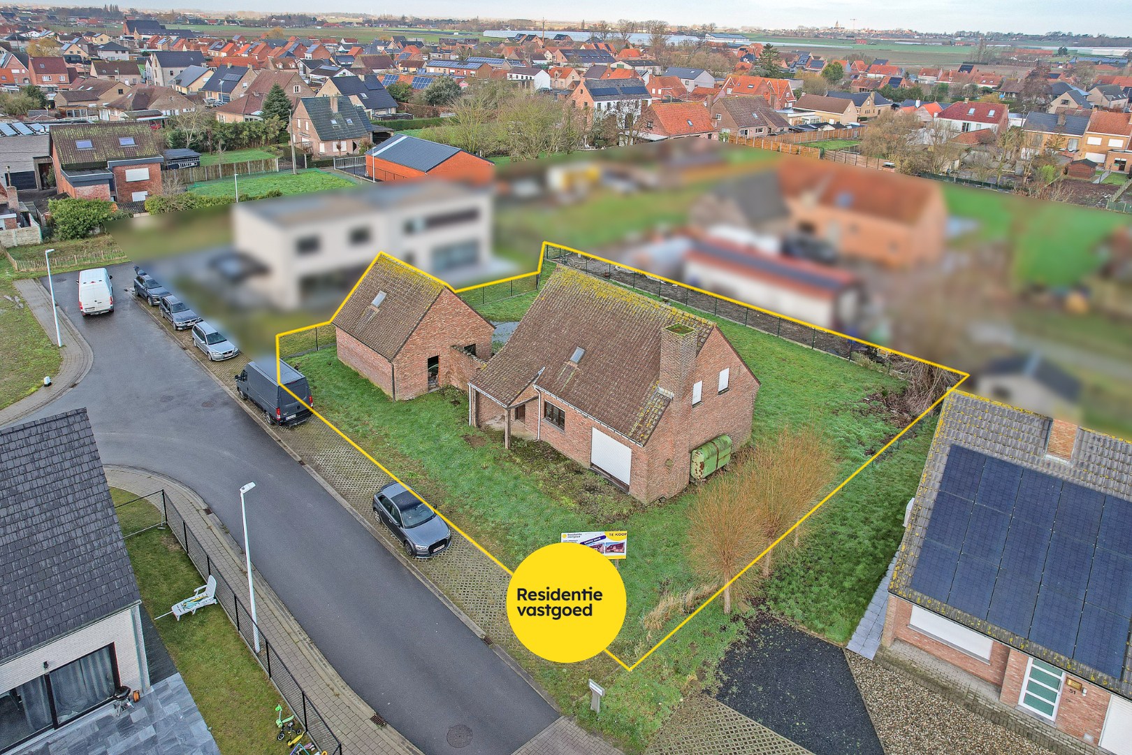 Verder af te werken woning op 844 m² te Houthulst! 
