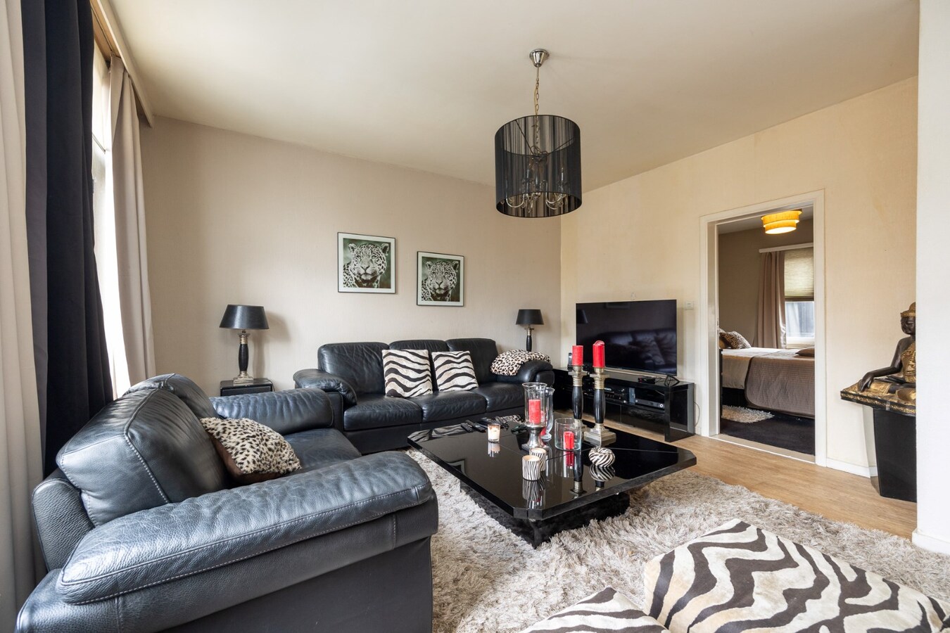 Volledig gerenoveerd dakappartement in centrum Sint-Antonius 