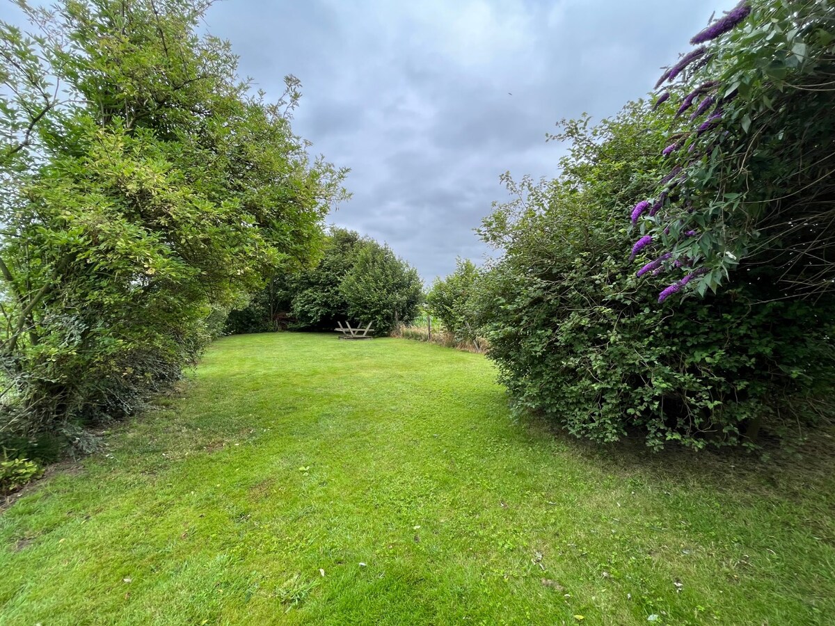 Knusse Half Open Bebouwing 