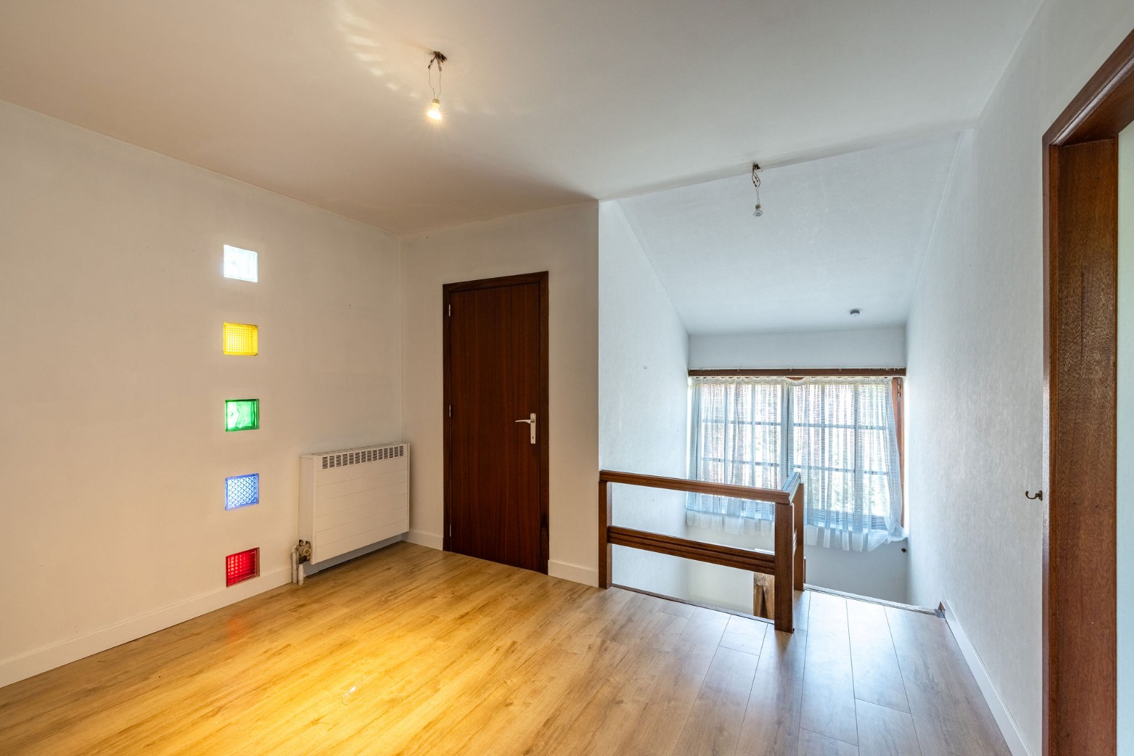 Karaktervolle villa met royale volumes op perceel van 1100m2 nabij de E40 