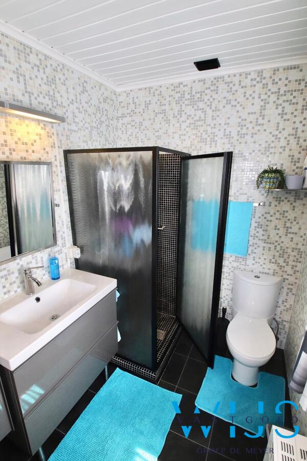 Super gezellig en ruim woonhuis met prachtige zonnige tuin ! 