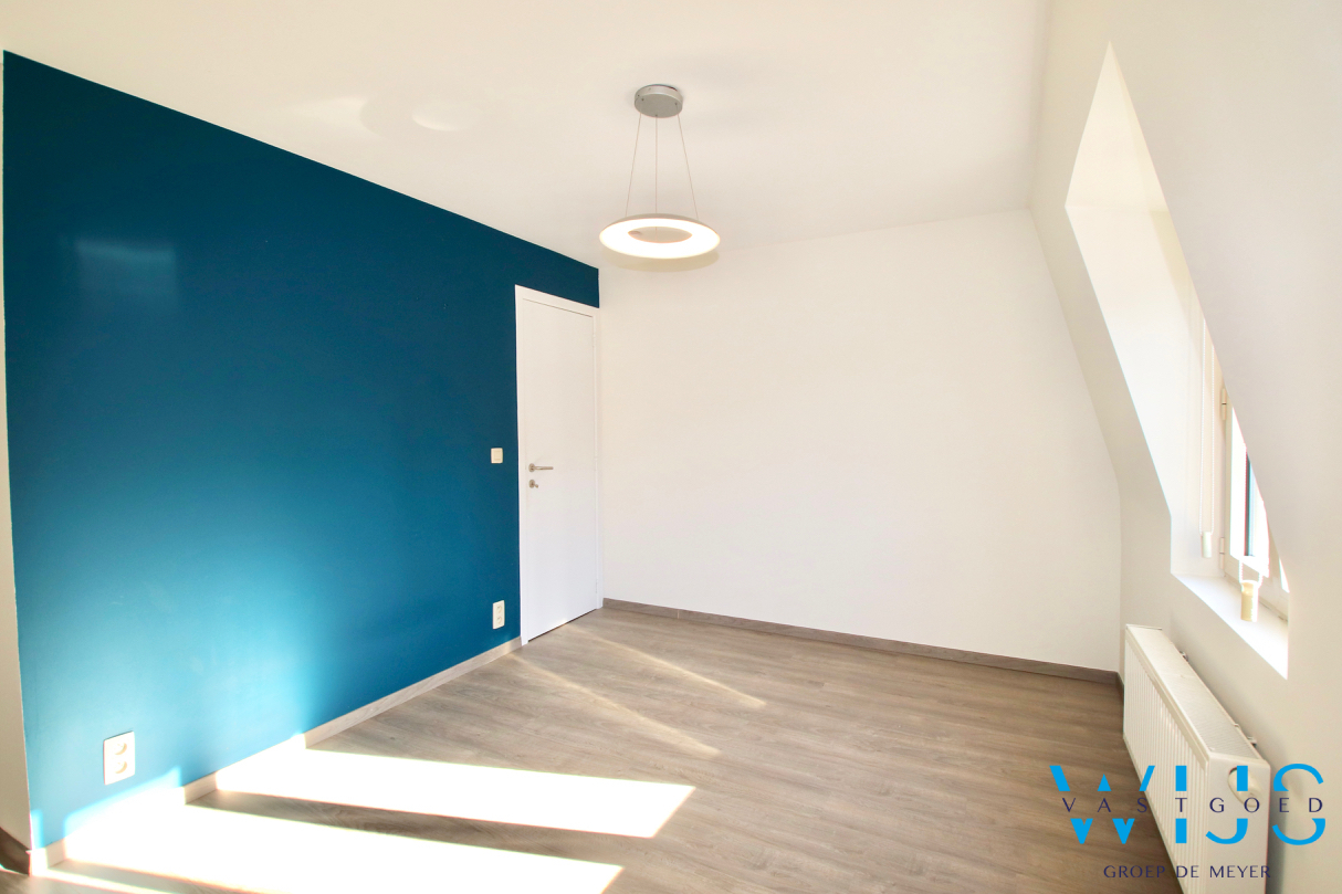 Instapklaar woonhuis met 2 slaapkamers &amp; tuin te SLEIDINGE ! 