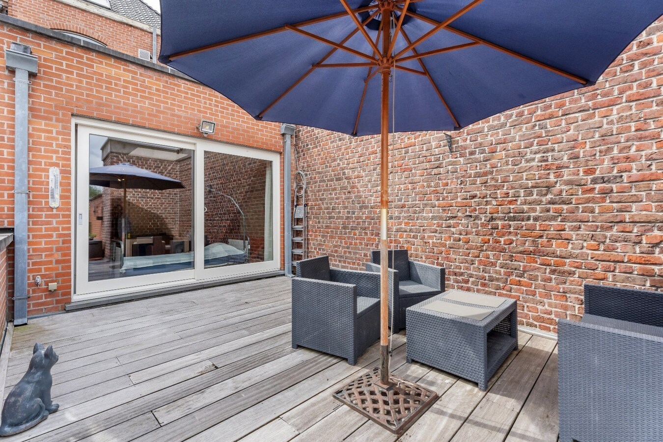 Uniek triplex met zonneterras van 75 m² in hartje Ieper 