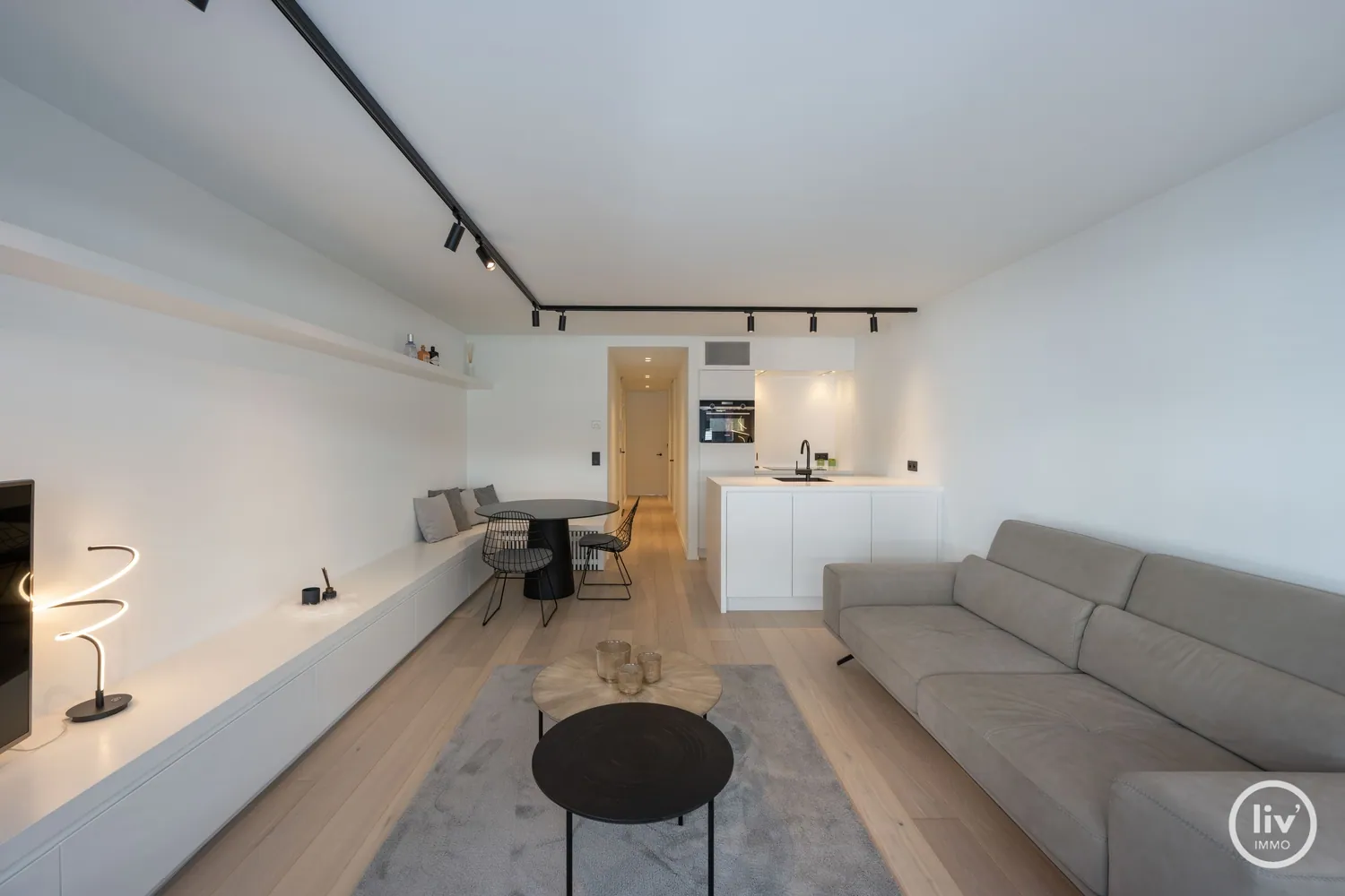 Gezellig, gerenoveerd 2-slaapkamerappartement op een topligging vlakbij de Kustlaan te Knokke.