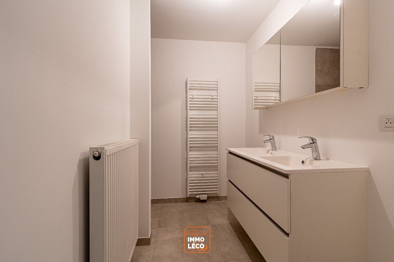 Appartement neuf 1 chambre avec terrasse privative et emplacement de parking, COUP DE CŒUR ! 