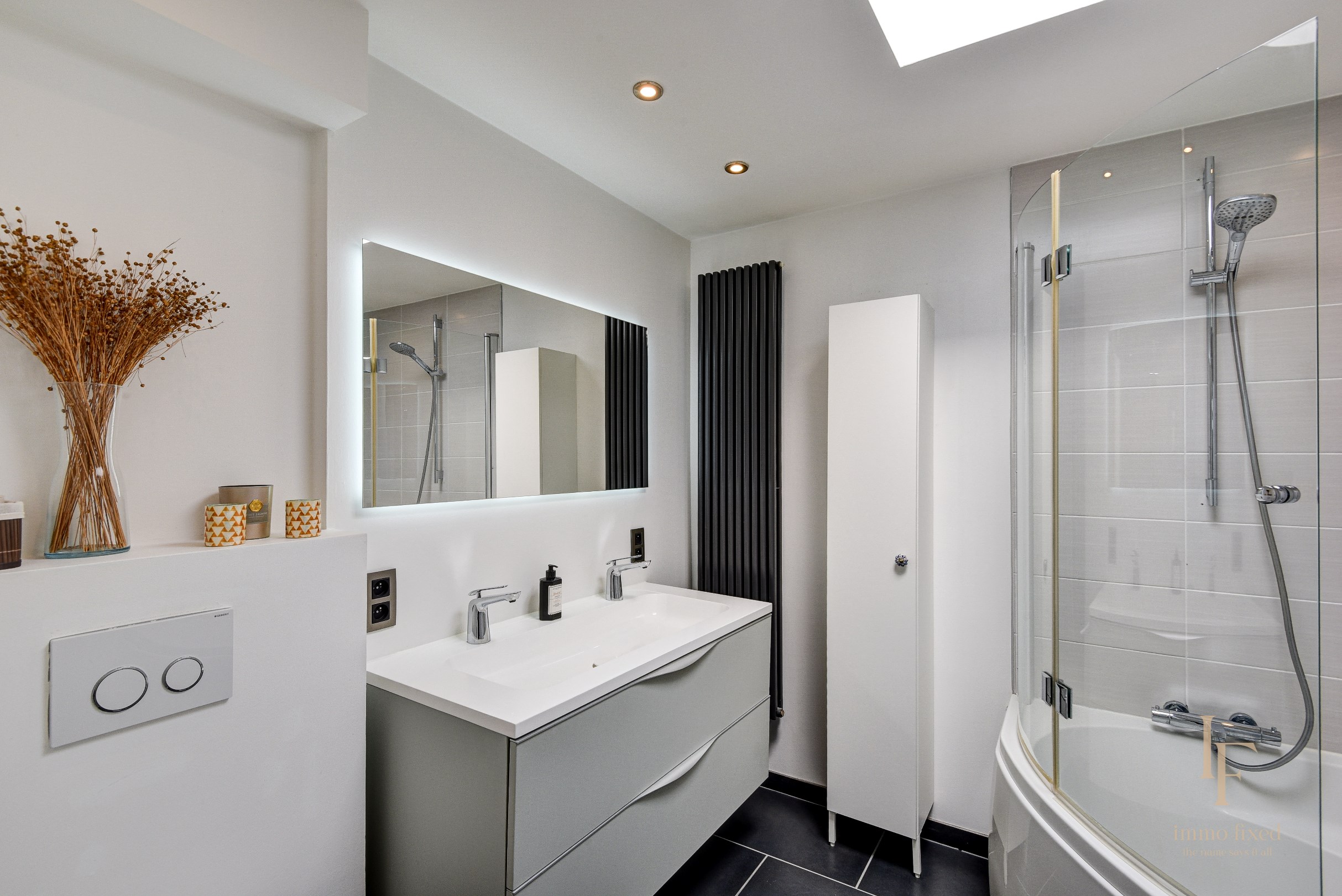 Gerenoveerde rijwoning met 2 slaapkamers in Schoten! 