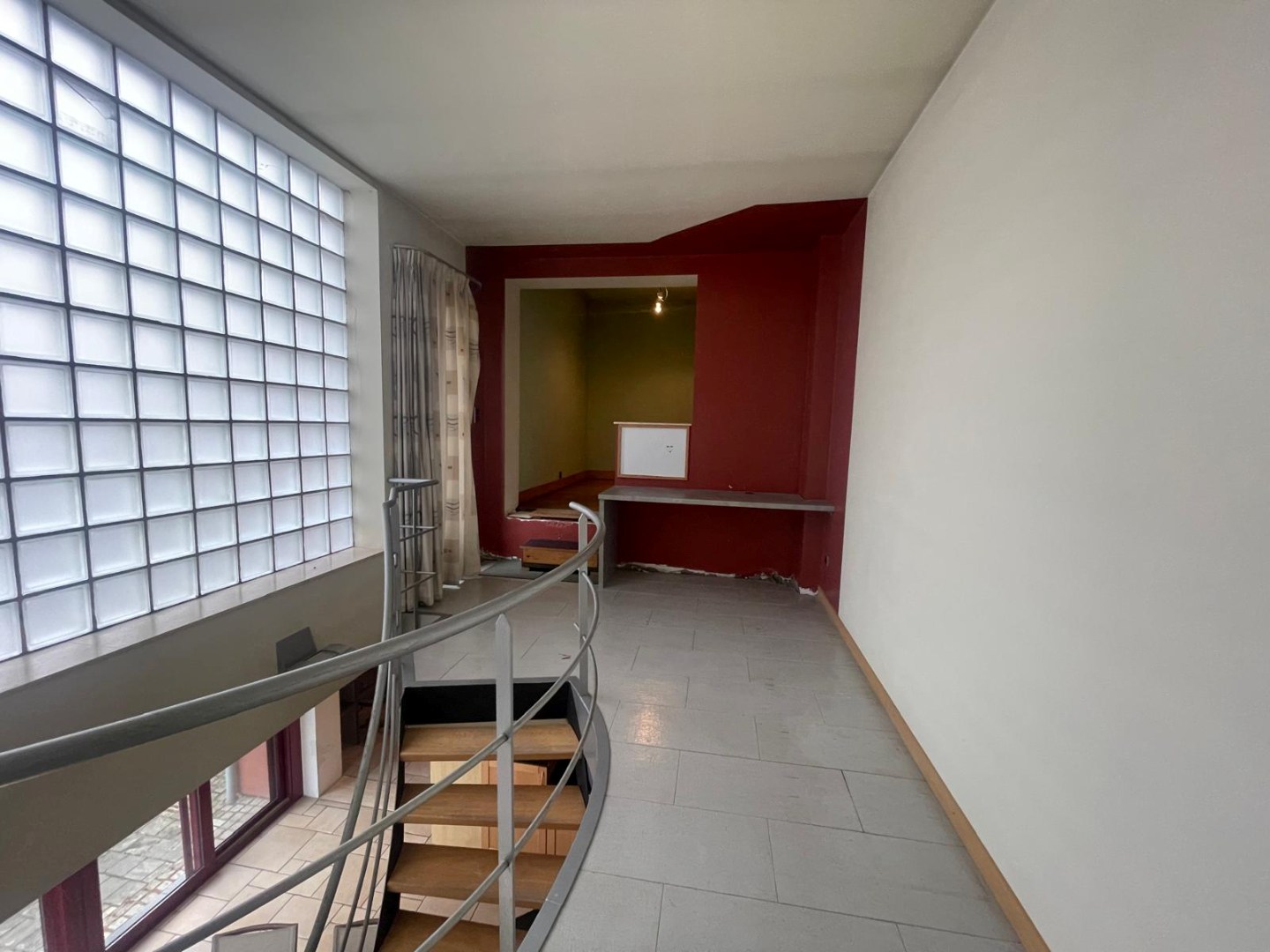 Gezellig woning met 3 slaapkamers en tuin met tuinberging gelegen te Geel! 