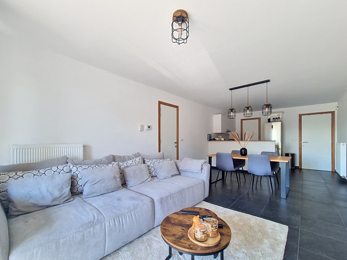 Appartement met 2 slpks, 2 terrassen en autostandplaats 