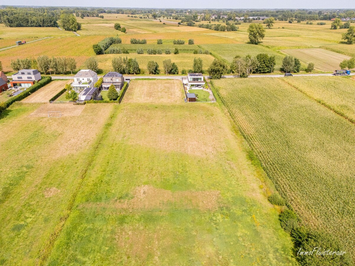 Terrain à bâtir situé au calme avec un pré attenant d'environ 4.850 m² à Lokeren 