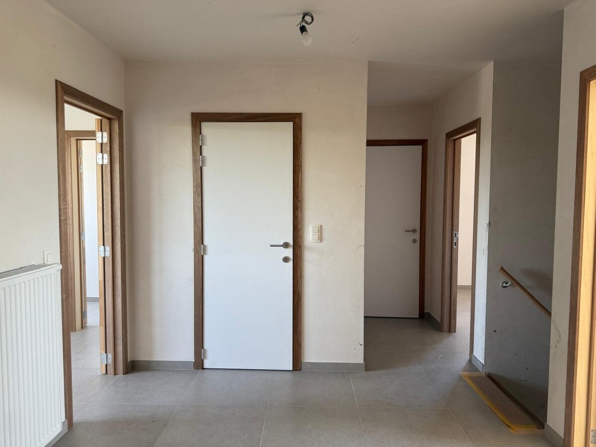 Instapklare nieuwe woning in een rustige woonwijk 