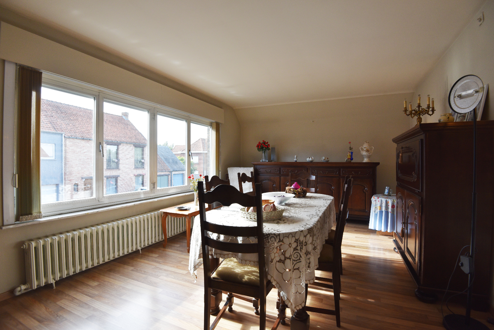 Op te frissen woning met 4 slpks en tuin  te Maldegem Kleit 