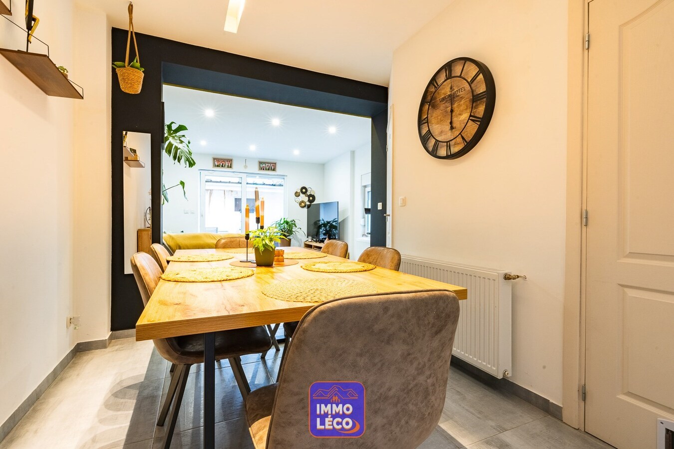 Maison rénovée en plein centre-ville avec garage ! 