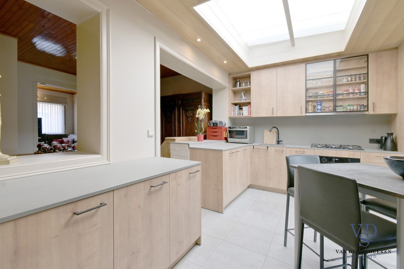 Verzorgde, perfect onderhouden woning. 