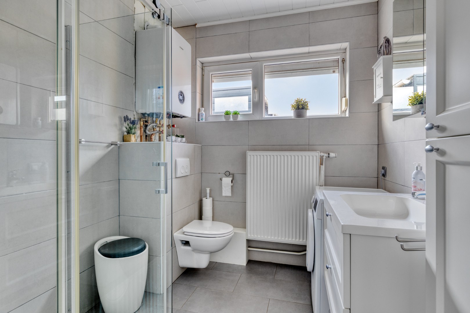 Instapklare woning met 3 slpk. in het centrum van Geel 