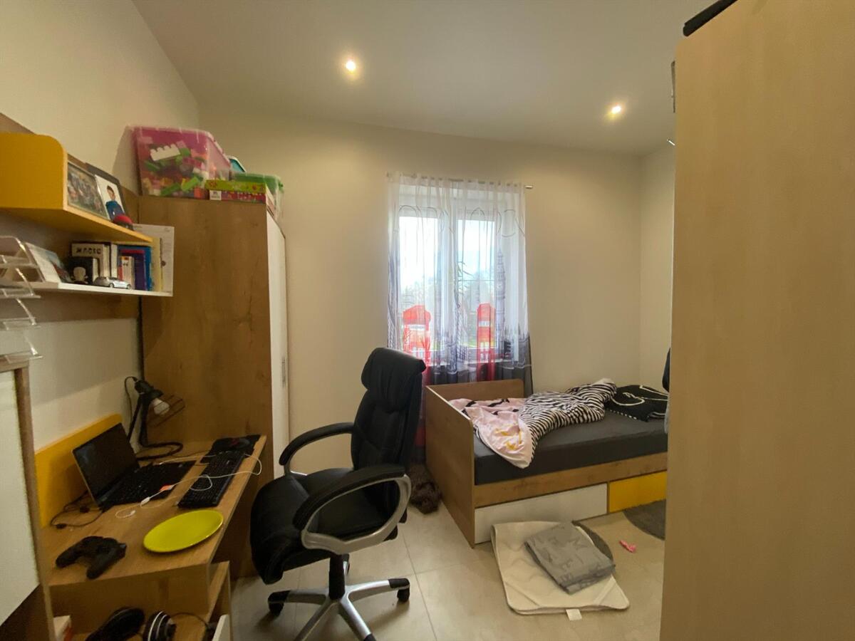 Ruim 2-slaapkamerappartement op de 1ste verdieping met lift 