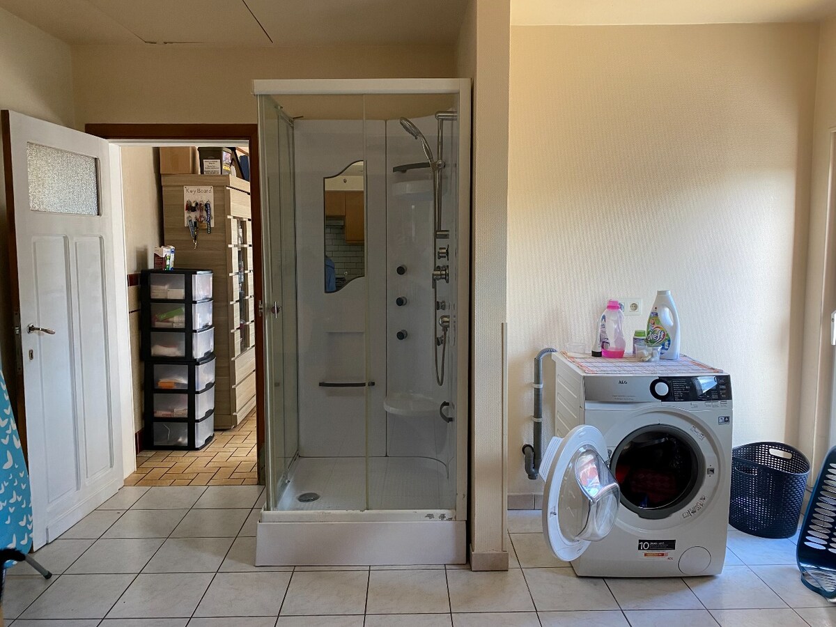 Uiterst ruime gezinswoning met onderhoudsvriendelijke zuidgerichte tuin 