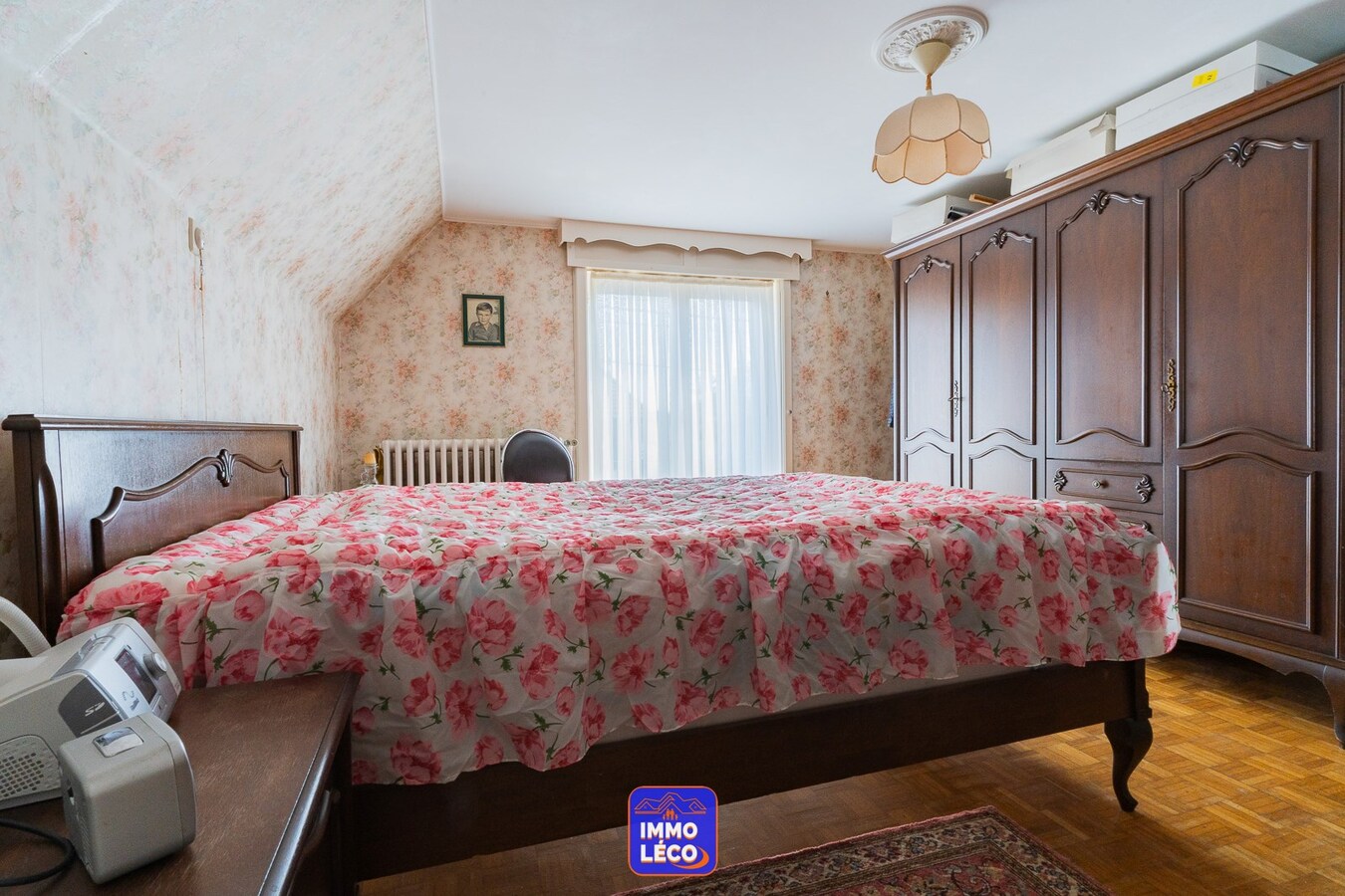 Villa érigée sur 1436m² avec garage, parking et grand jardin, secteur prisé "La Coquinie" !! 