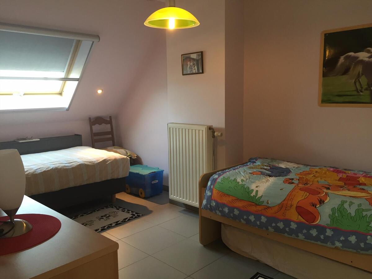 RECENT RUIM DUPLEX APPARTEMENT OP ZEER CENTRALE LIGGING TE BREDENE DUINEN 