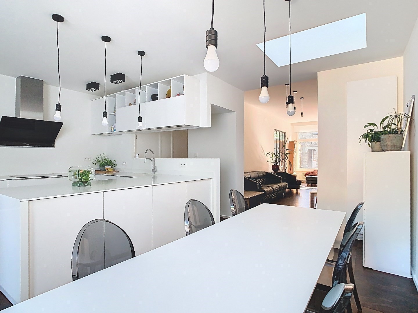 Mooie instapklare herenwoning nabij centrum Brasschaat met 4 slaapkamers 