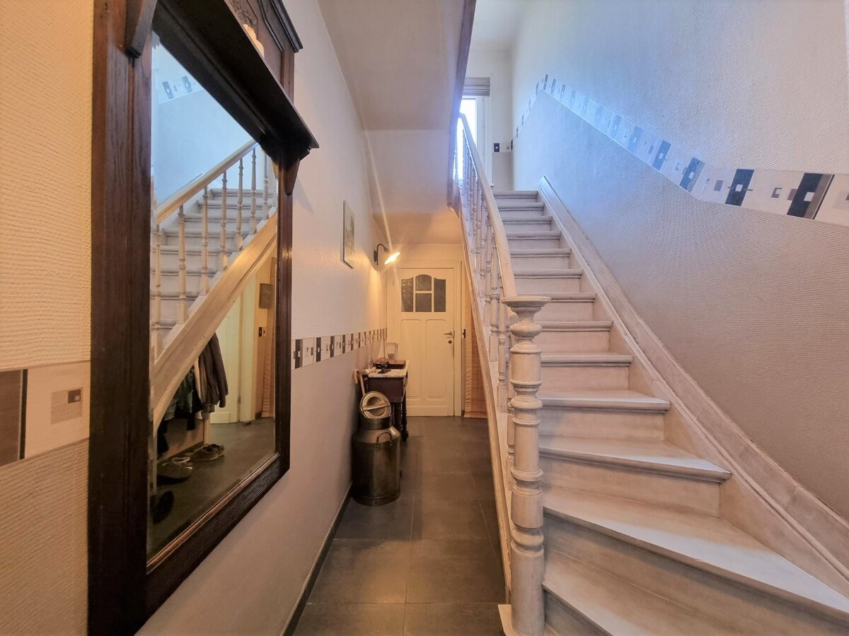 Mooie, karaktervolle &amp; centraal gelegen gezinswoning te Heist 