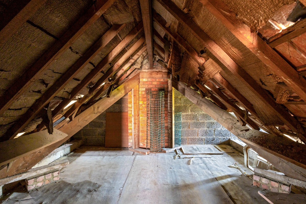 Half open bebouwing met 3 slaapkamers, zuid/west georiënteerd tuin op super ligging in Kessel-Lo! 