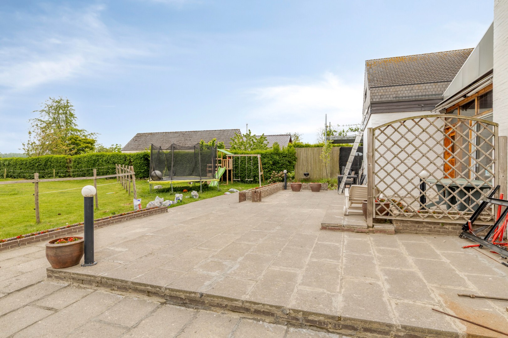 Ruime gezinswoning met 4 slpk. op een perceel van 3.206 m² in Geel 