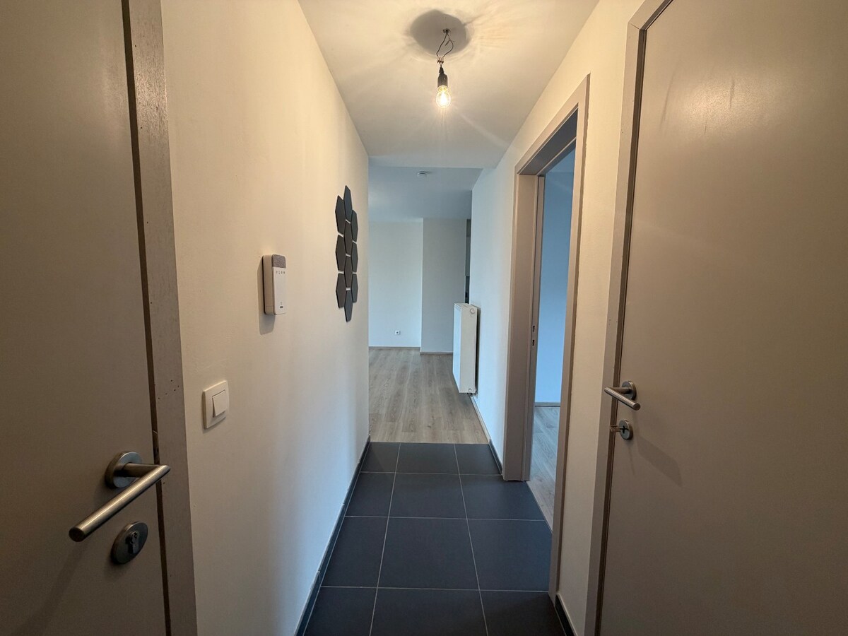 Aangenaam 1-slpk-appartement met terras en garage. 