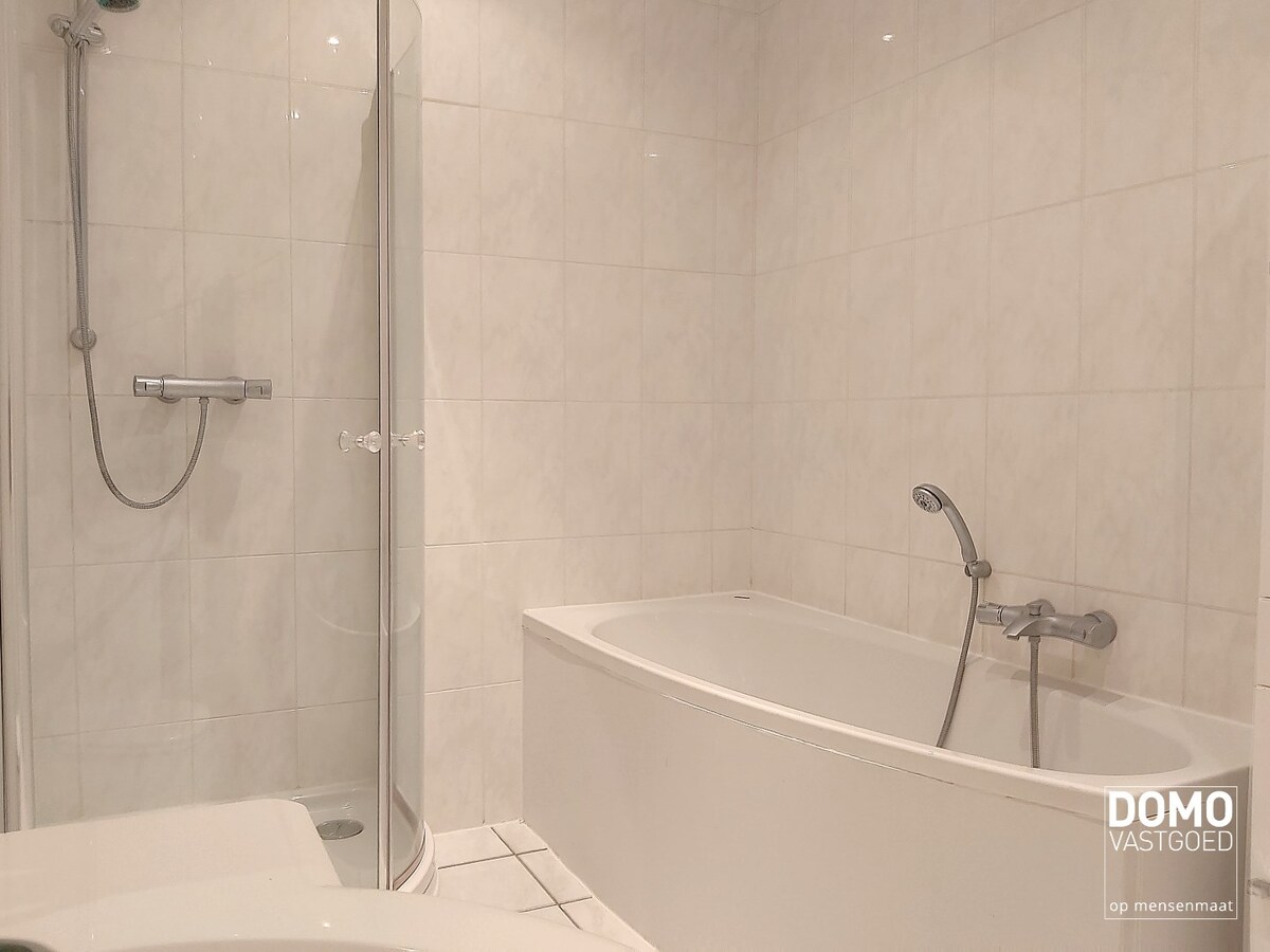 Woning met tuin, garage en 2 slaapkamers op wandelafstand van het centrum van Hasselt 