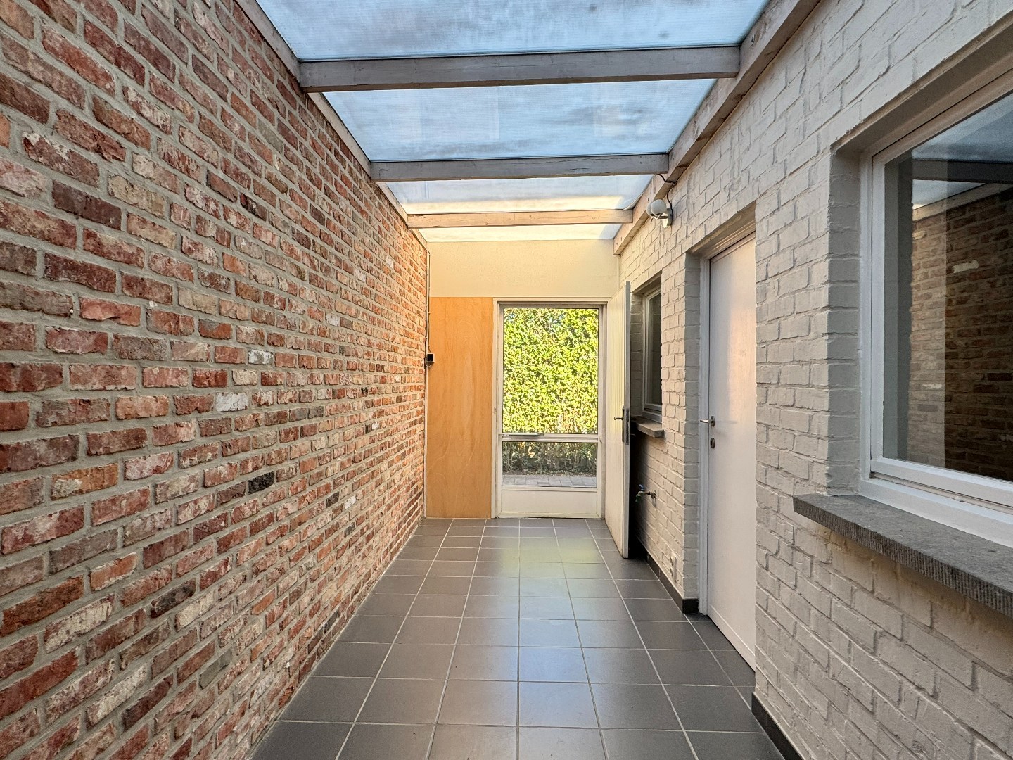 Mooie woning met nieuwe praktijkruimte of studio 