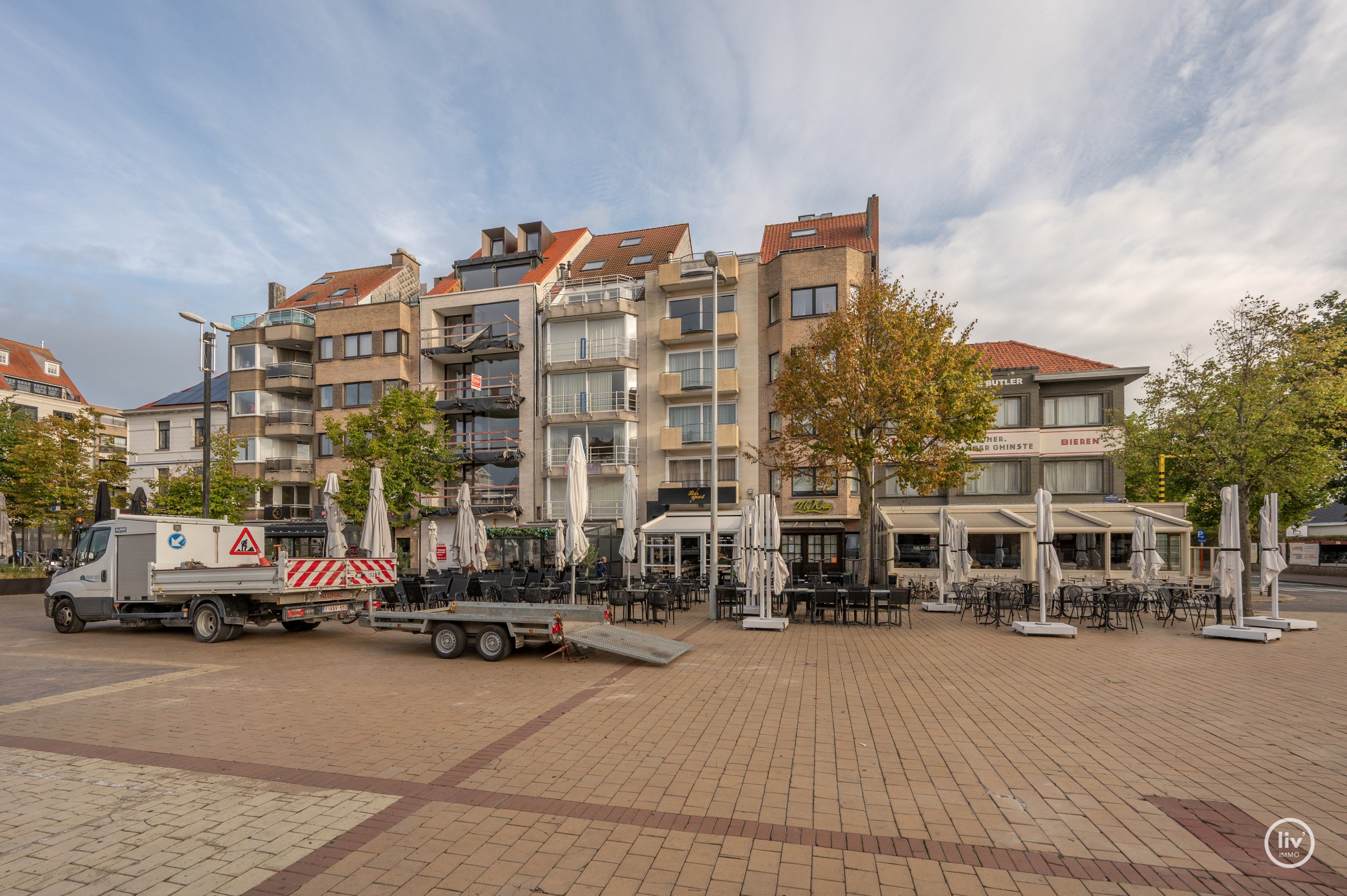 Uiterst lichtvol appartement met twee slaapkamers op het Alfred Verweeplein. 