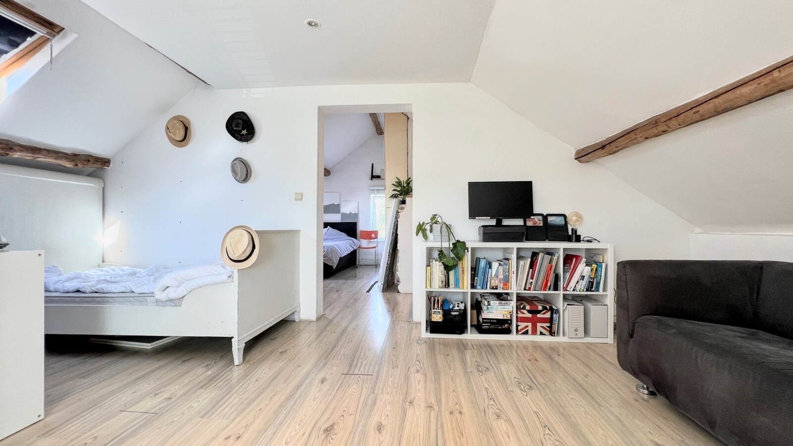 Instapklare gezinswoning op perceel van 2402 m² 