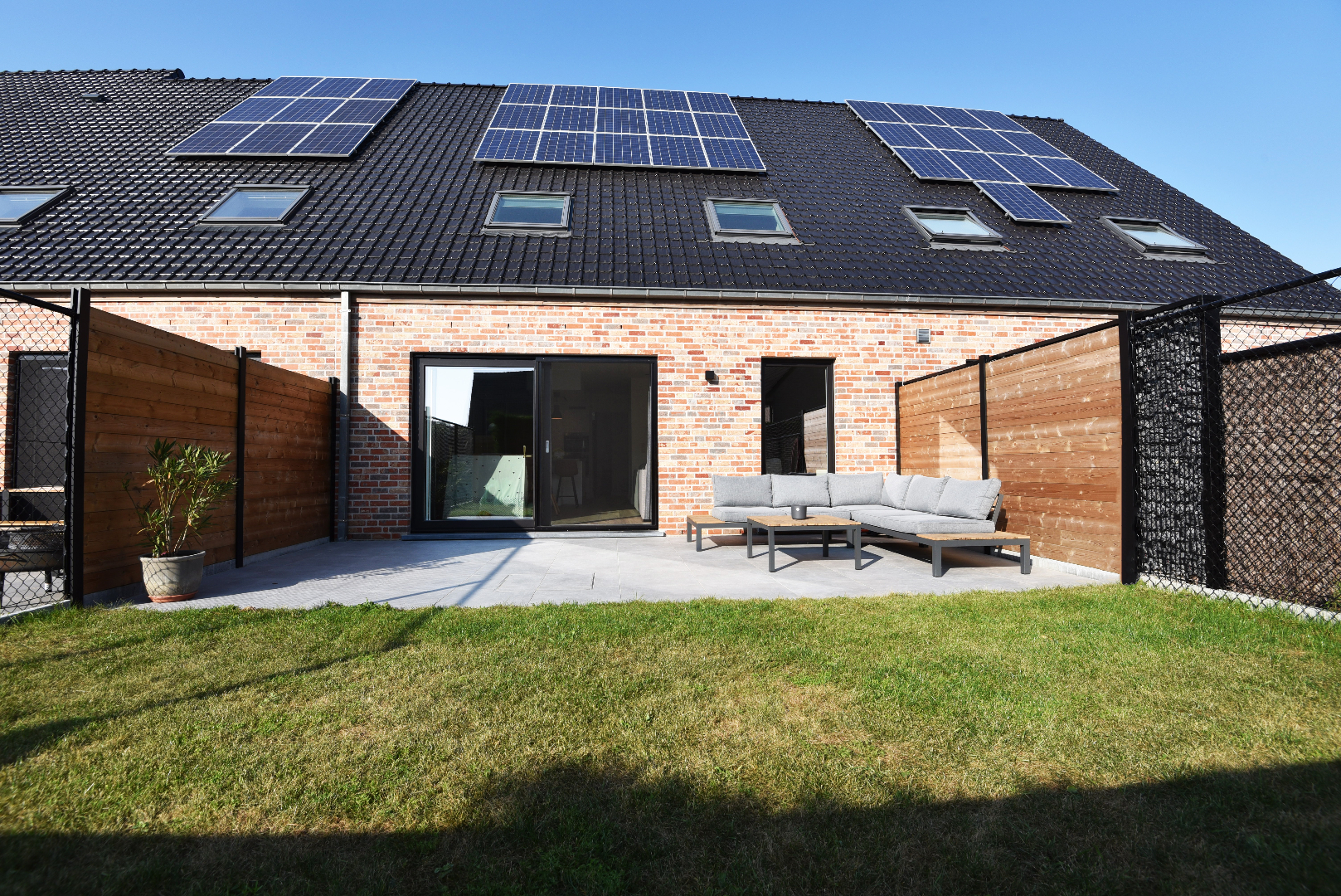 Nieuwbouw 4 slpks, garage en tuin nabij centrum Adegem 