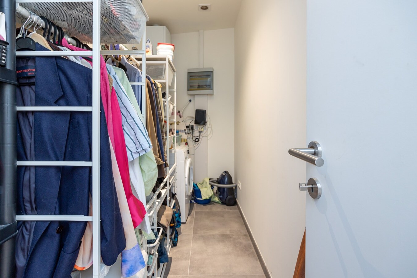 Kwaliteitsvol gerenoveerd appt. met terras te Borgerhout! 