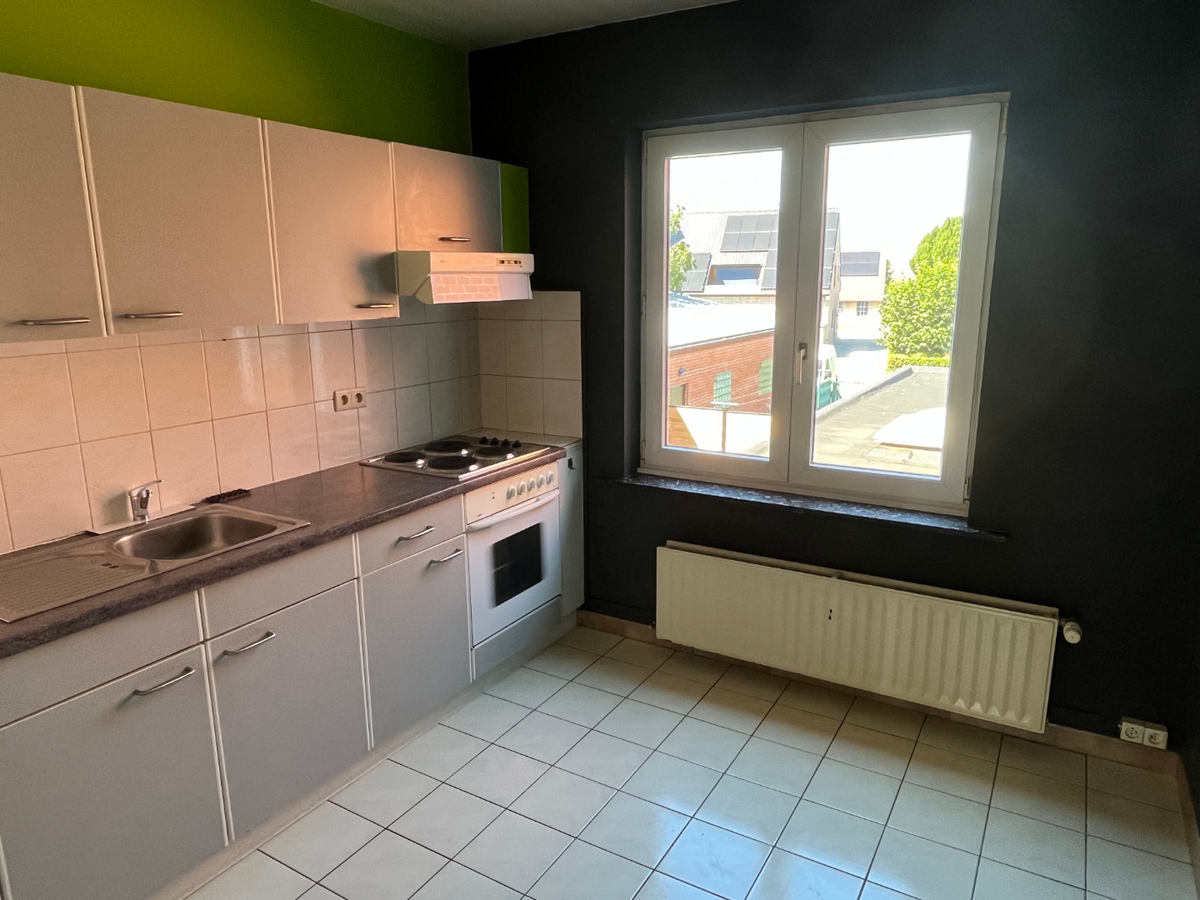 Ruim 2-slpk-appartement mét terras te Gavere-Asper 