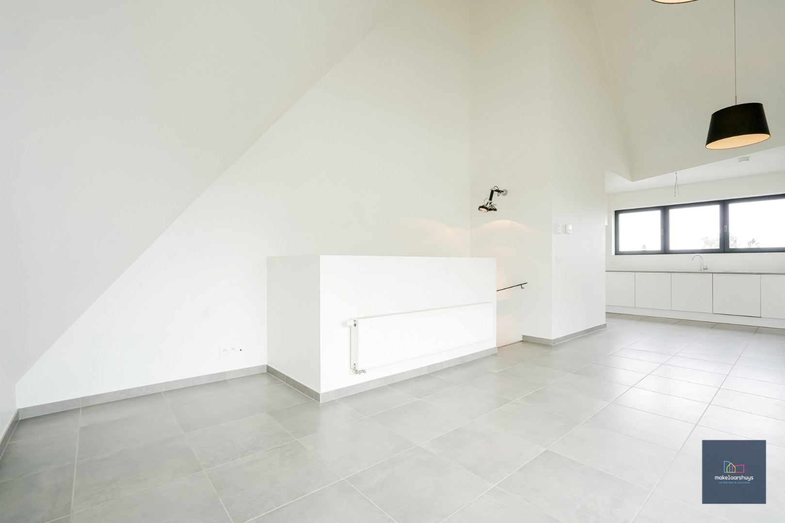 Schitterende duplex met 2 slpk en terras + fietsenberging 