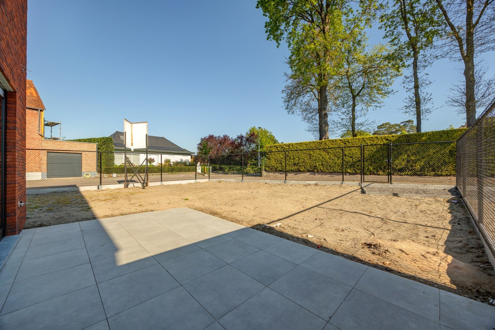 Nieuwbouw met 4 slaapkamers 