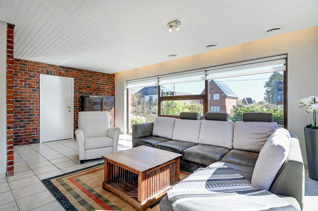 Goed onderhouden gelijkvloerse woning 