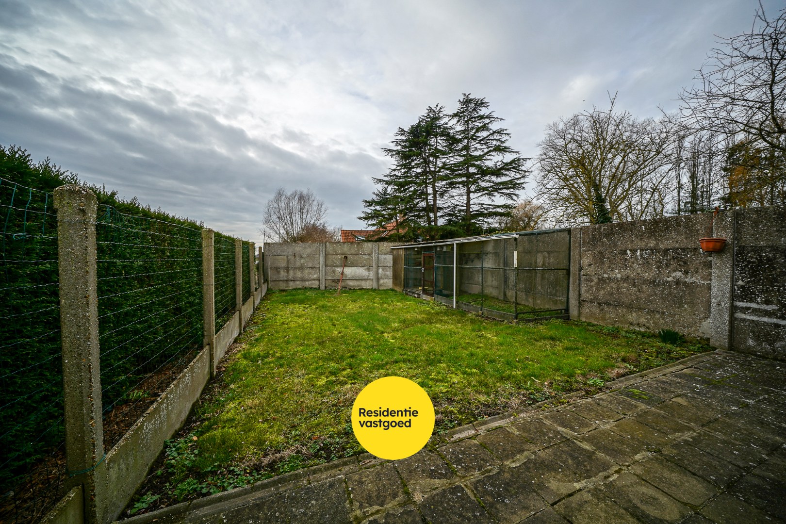 Woonhuis met tuin gelegen langs de vaart Plassendale - Nieuwpoort 