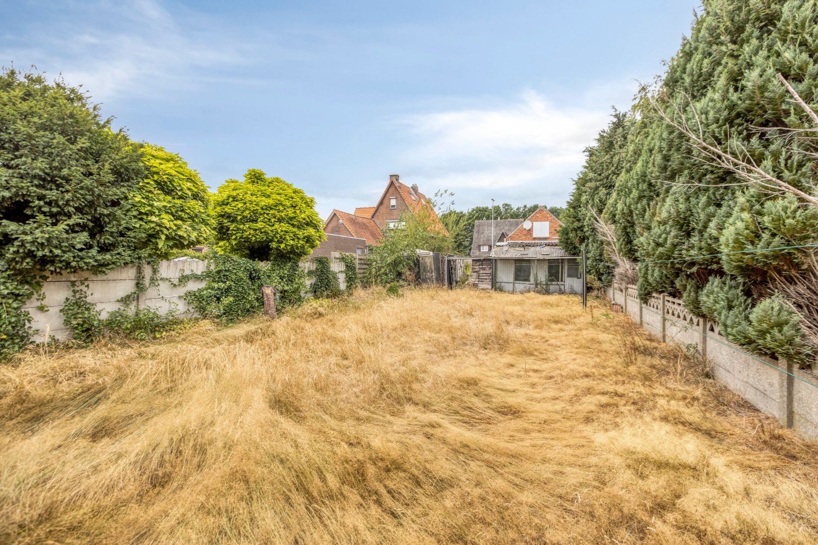 Te renoveren woning met 1 slpk. en ruime tuin in Lommel-Kerkhoven 