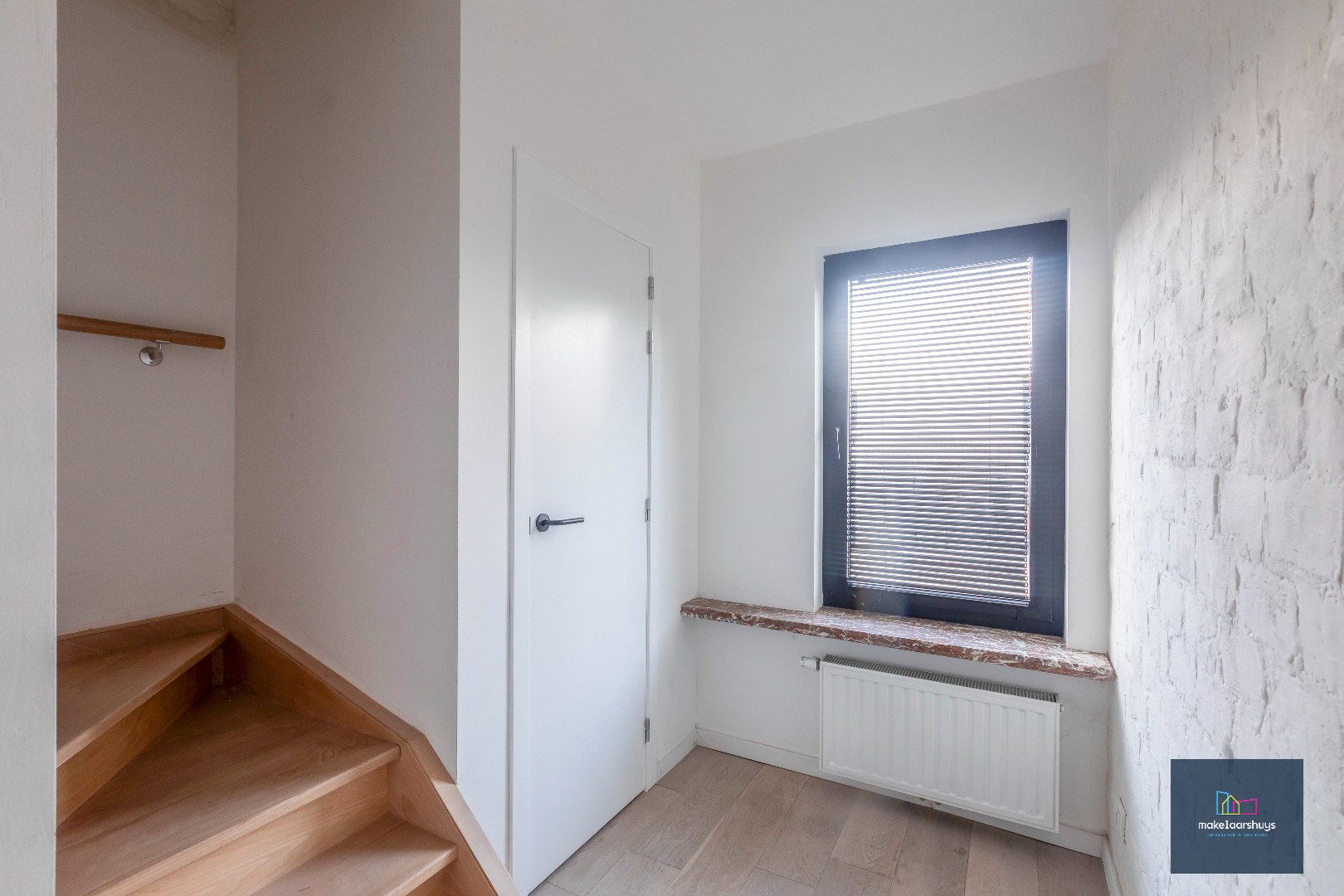 Instapklare eigendom met tuin te Mariakerke 